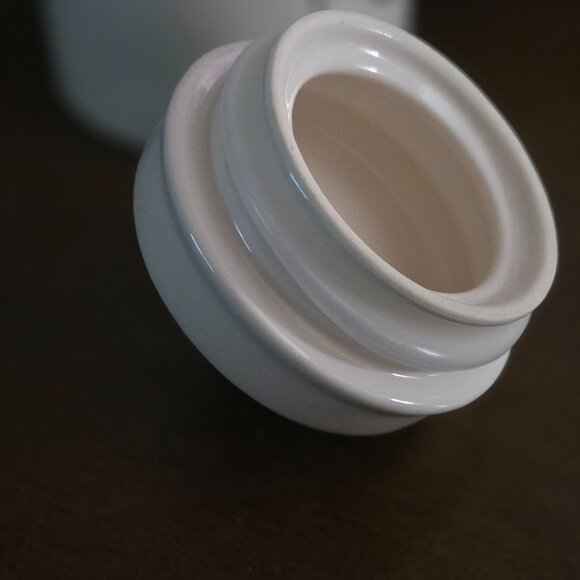 Rae Dunn Puppy Love white ceramic treat canister with lid, black lettering NWOT - Picture 8 of 10